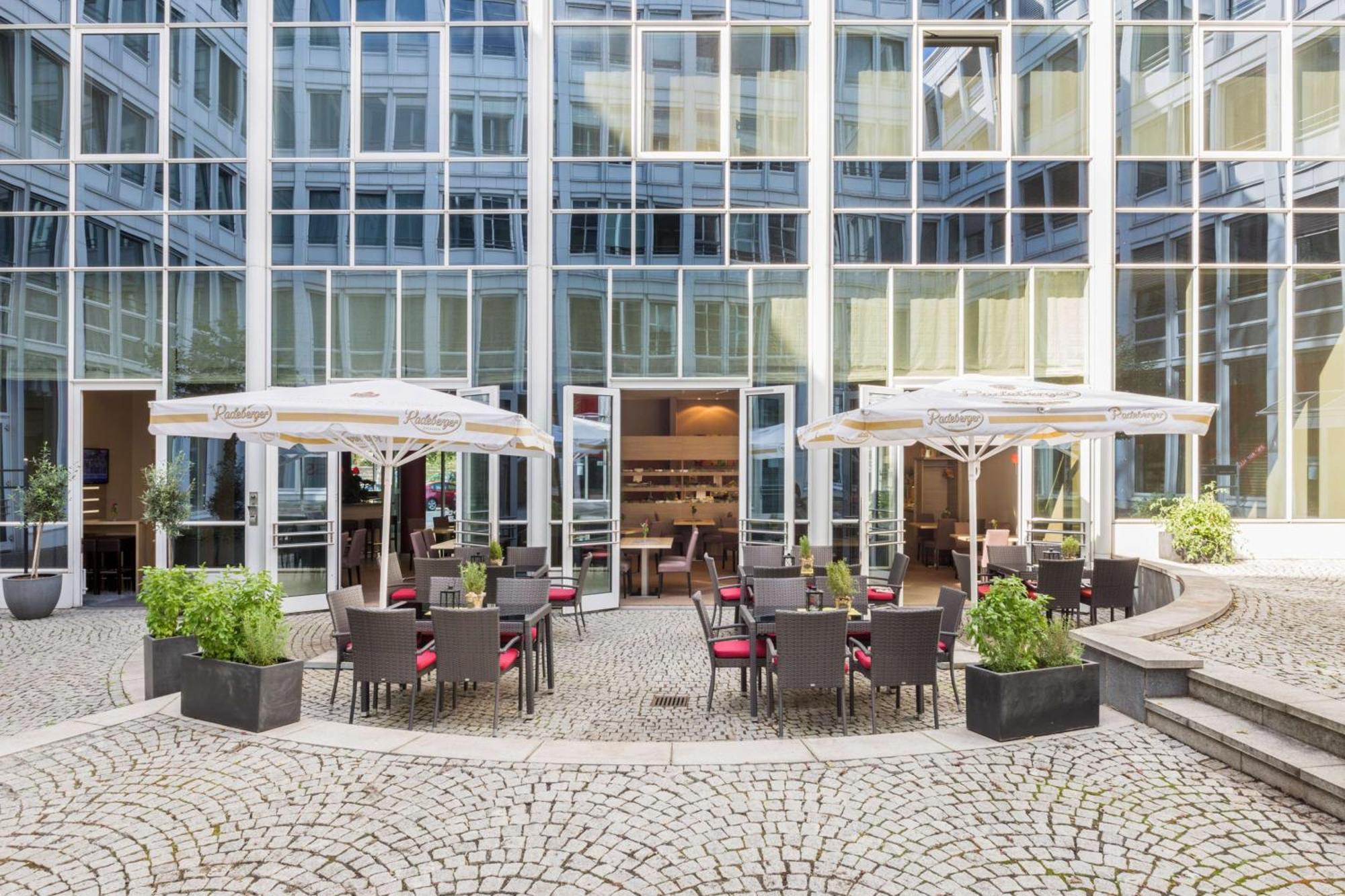 Hotel Western